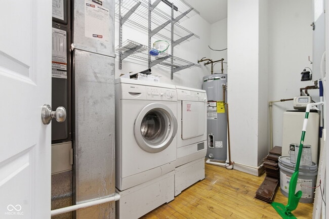 Building Photo - 141 S Meridian St