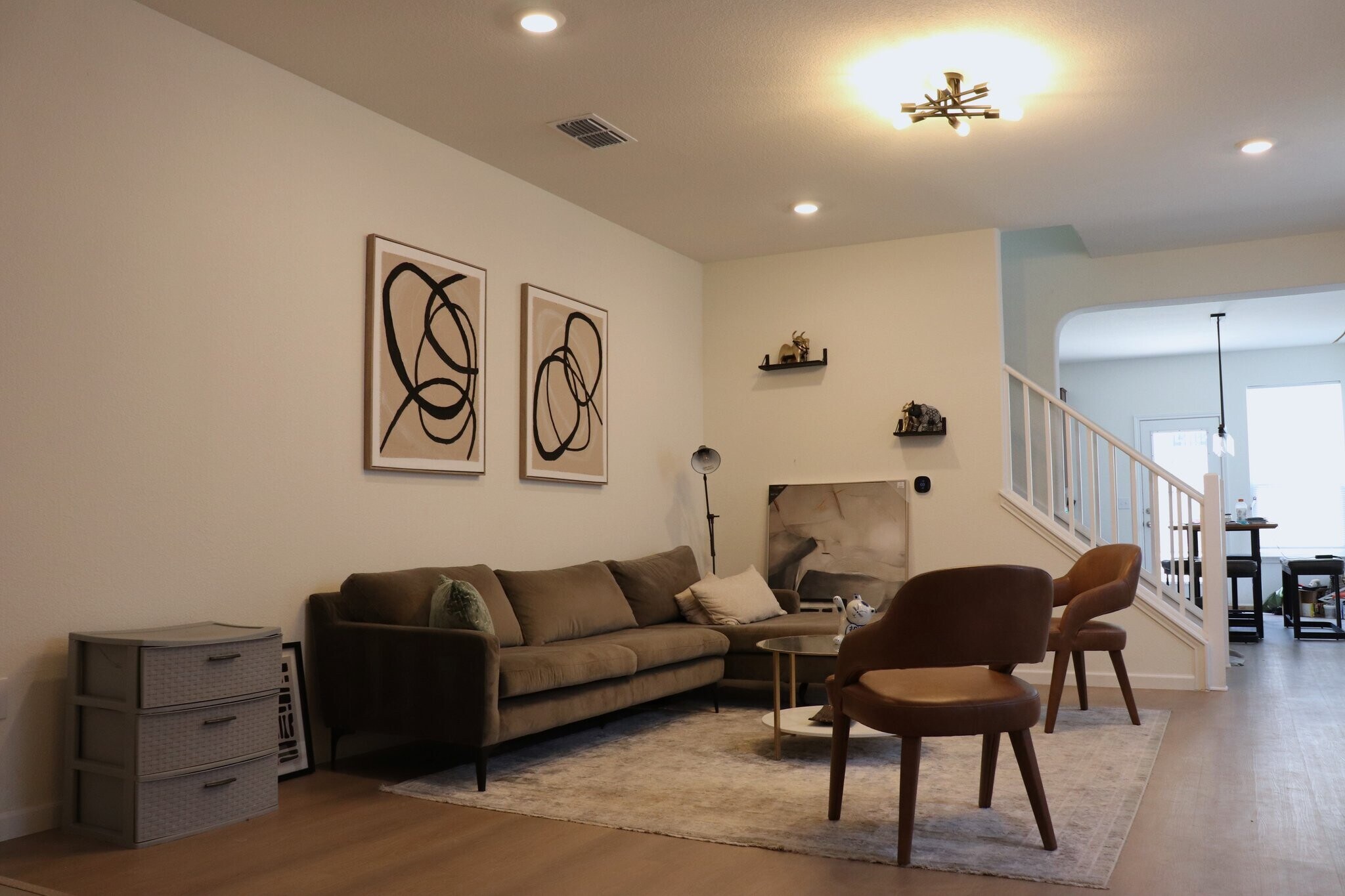 Building Photo - 7700 House Finch Dr