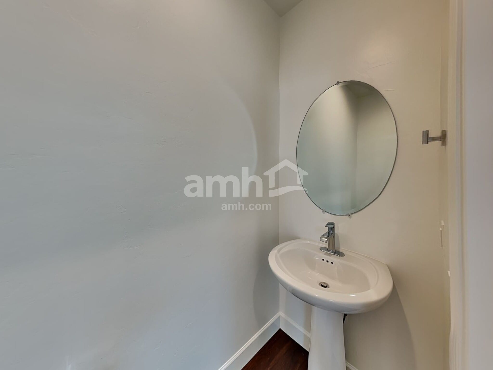 Building Photo - 6127 W Calle Bilboa