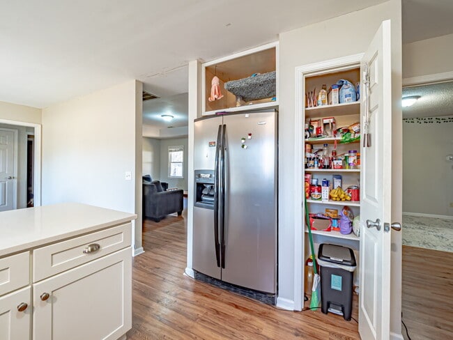 Building Photo - Available end of January.