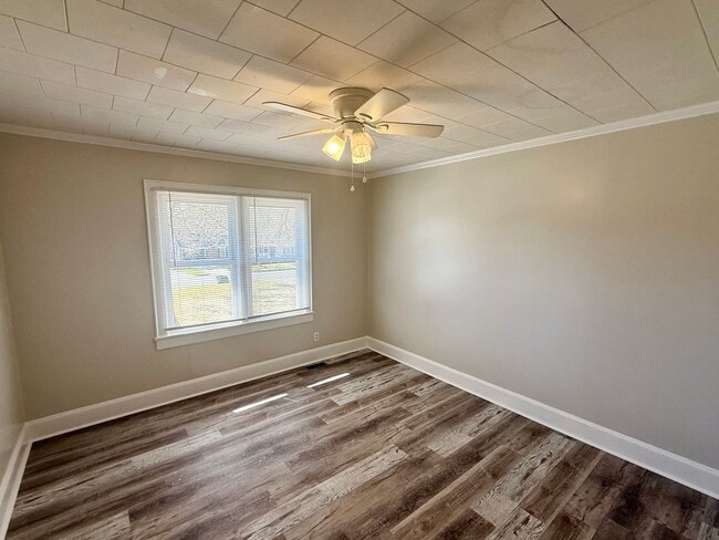 Building Photo - 309-311 W. PINE ST