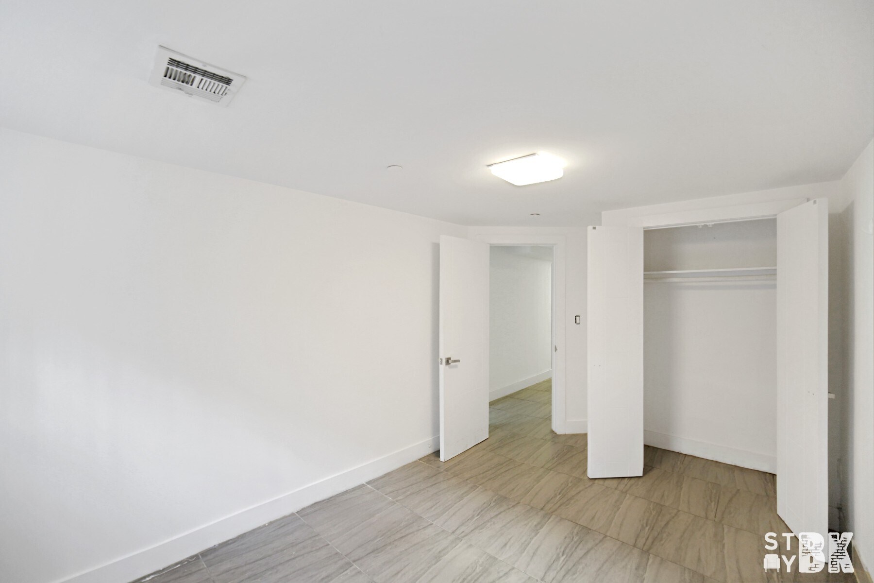 Building Photo - 35A Lexington Ave