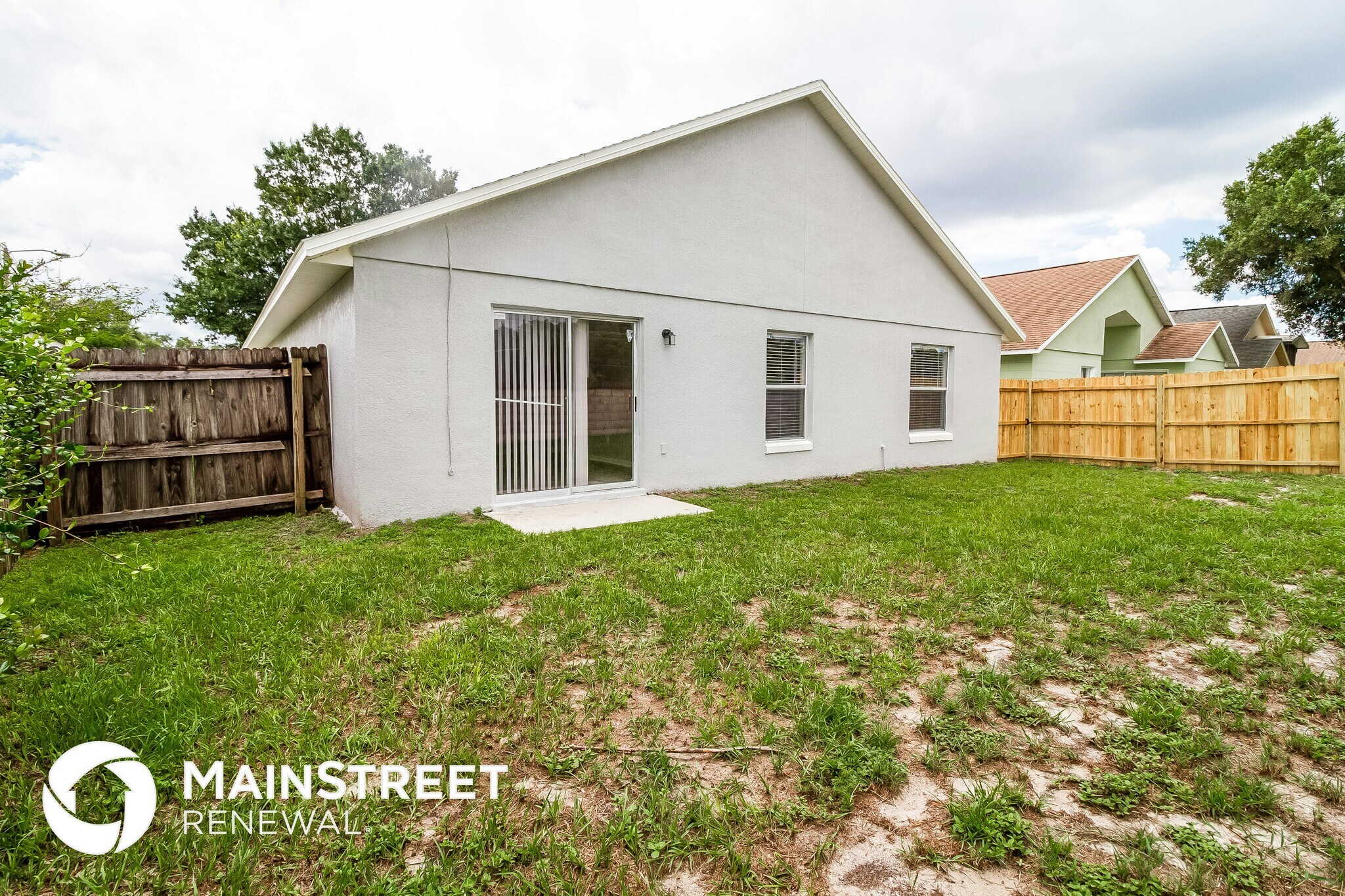 Building Photo - 2826 Delcrest Ct