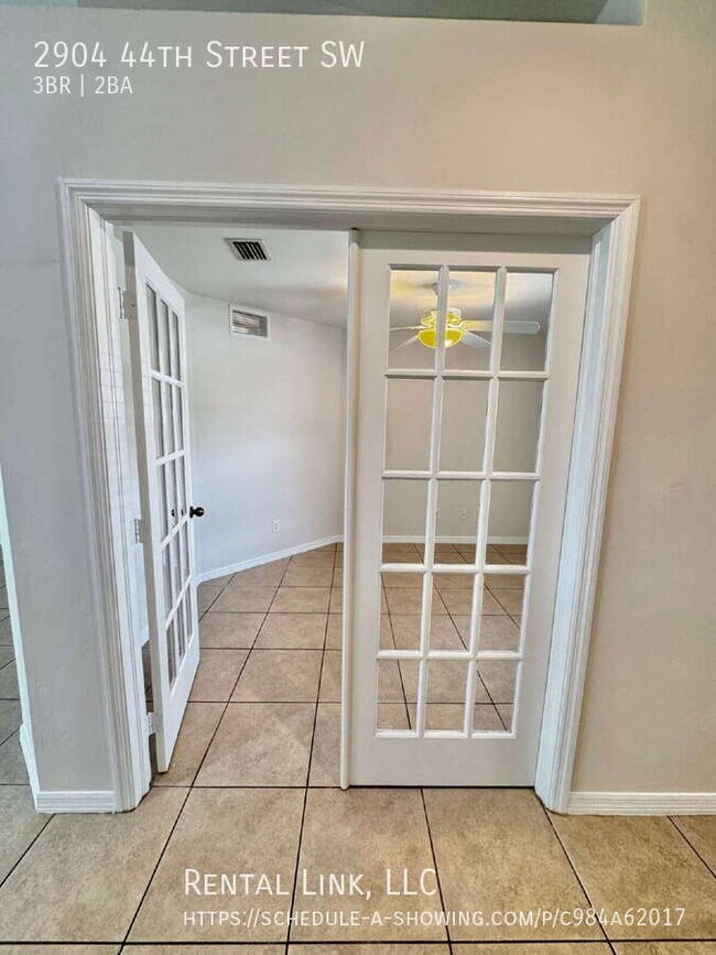 Building Photo - 2904 44th St SW