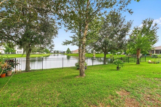 Building Photo - 256 Vivian James Dr