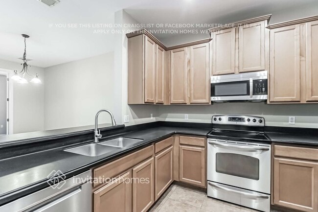 Building Photo - 5597 Rutherford Pl