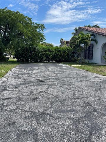 Building Photo - 12193 SW 82nd Ave