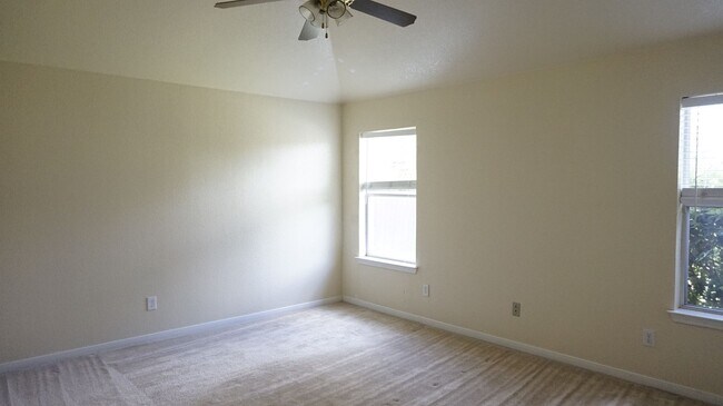 Building Photo - 5404 Hunters Ridge Trail