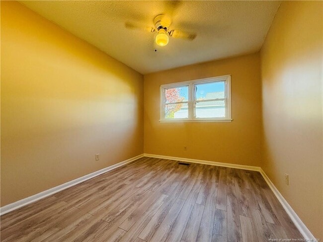 Building Photo - 611 Reggie Ct