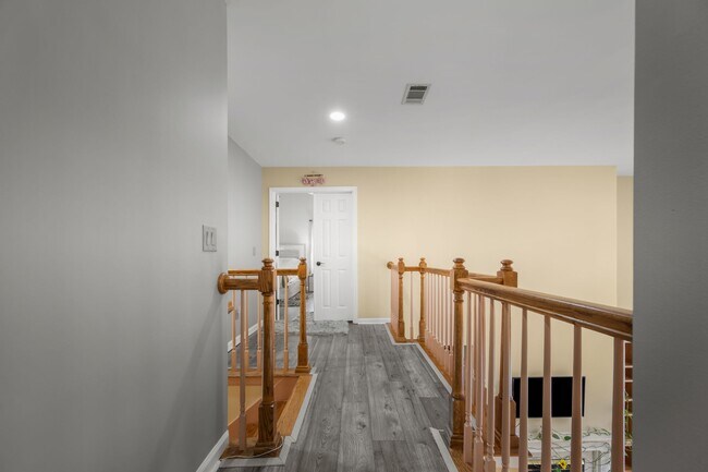 Building Photo - 308 Stone Heath Ct