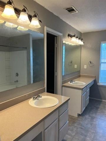 Building Photo - 208 Billy Wickliffe Dr