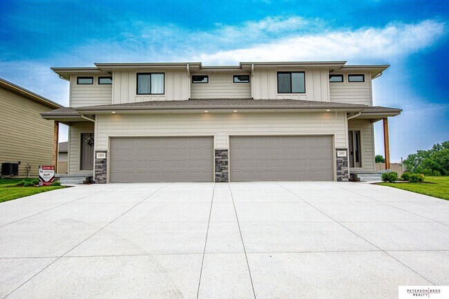 Building Photo - 14804 Willow St