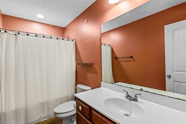 Building Photo - 111 Louie Ln