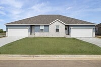 Building Photo - Brand new duplexes in Republic!