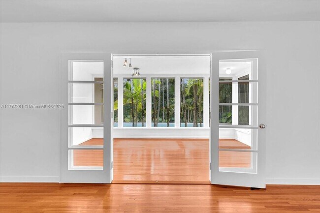 Building Photo - 7911 SW 55th Ave
