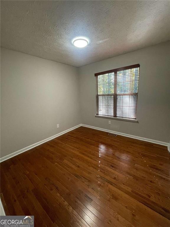 Building Photo - 3015 Cascade Manor Dr