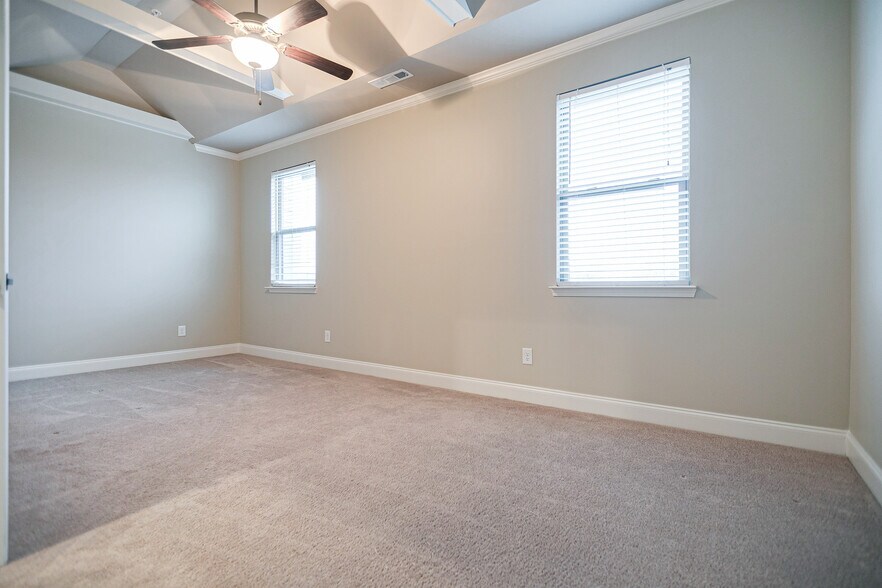 Building Photo - 2576 Wellesley Square Dr