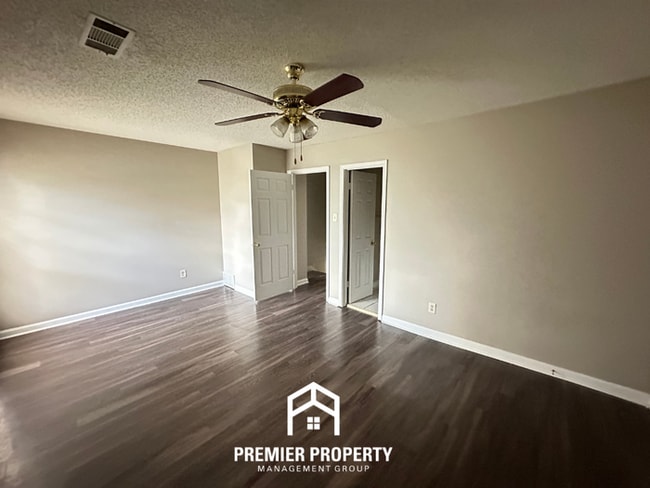 Building Photo - Charming 2BR/2.5BA Townhome | Dual Primary Suites, Fireplace & Fenced Yard