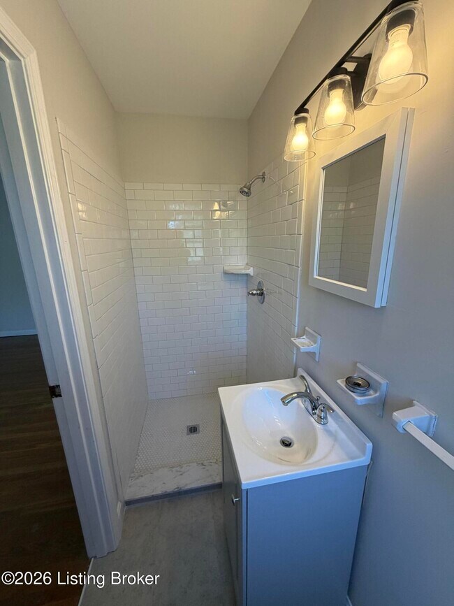 Building Photo - 3101 Sunny Ln