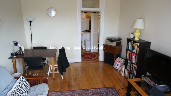 Building Photo - 11 Royce Rd