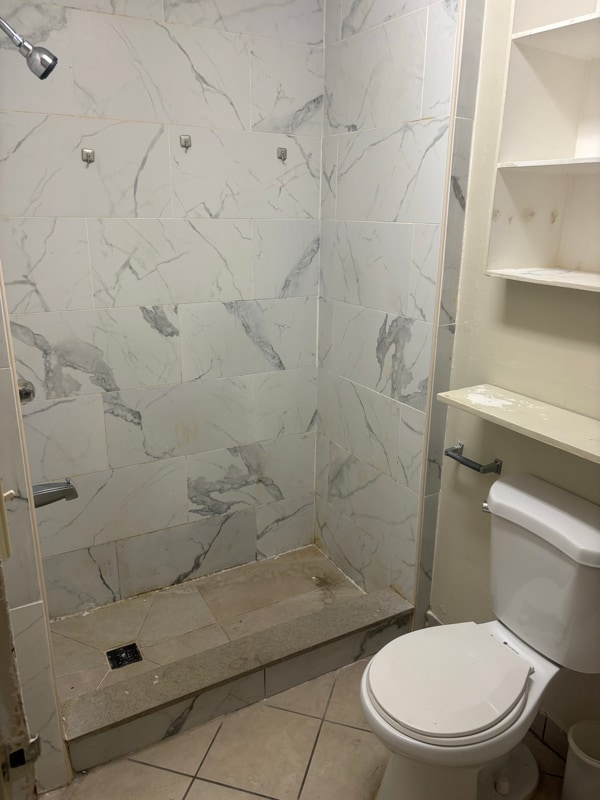 Building Photo - 1238 Rycroft St