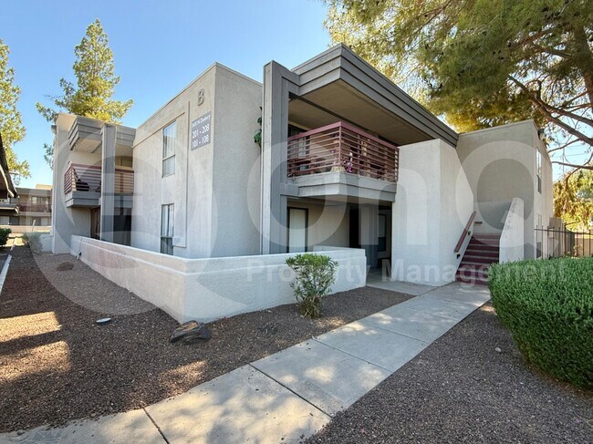 Building Photo - 3435 W Danbury Dr