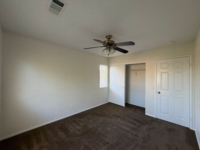 Building Photo - 43439 Bale Ct