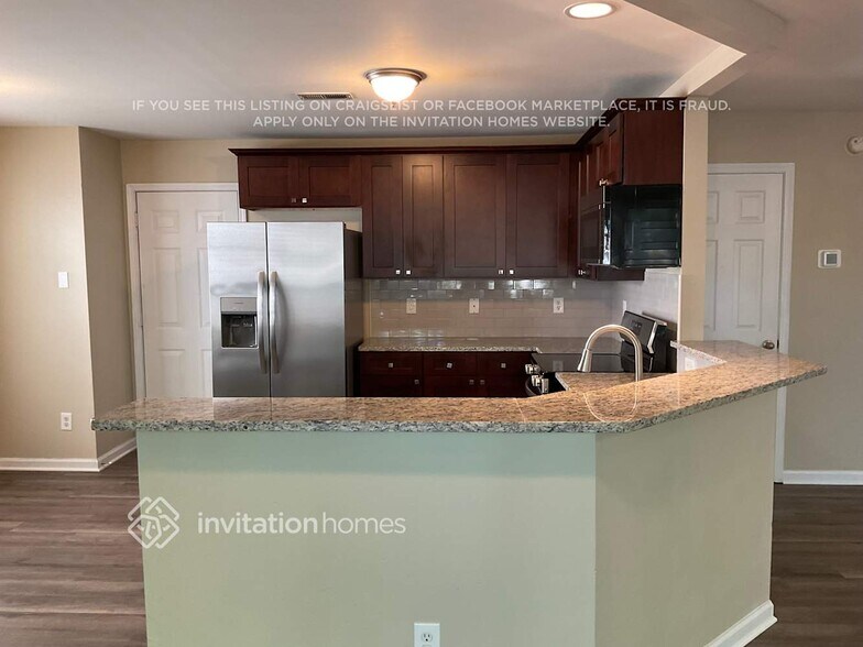 Building Photo - 2113 Groundwater Pl