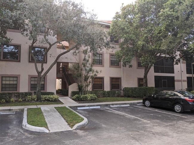 Building Photo - 10730 NW 14th St