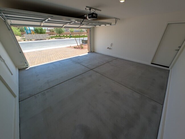 Building Photo - 4935 Toad Lily St