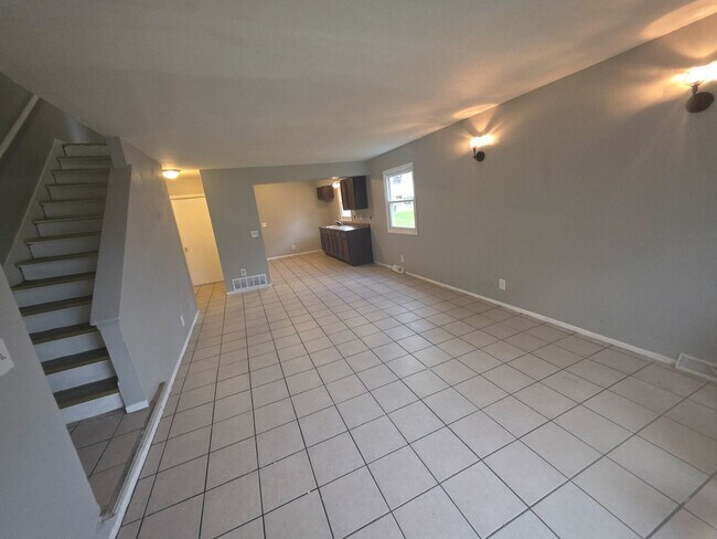 Building Photo - 6467-6469 N 106th St