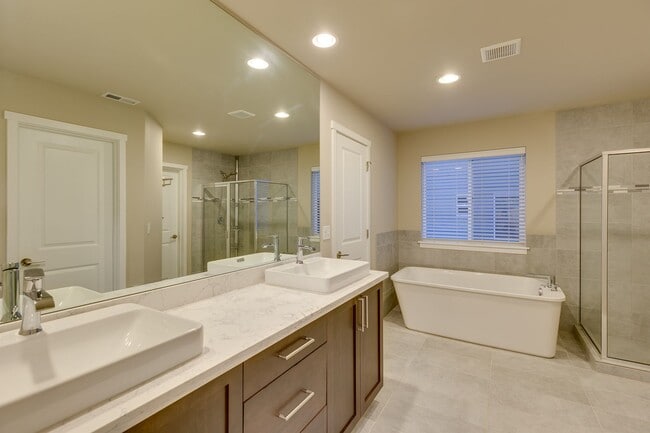 Building Photo - Beautiful Bothell Home Close to North Creek High!