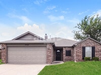 Building Photo - 14504 S Poplar St