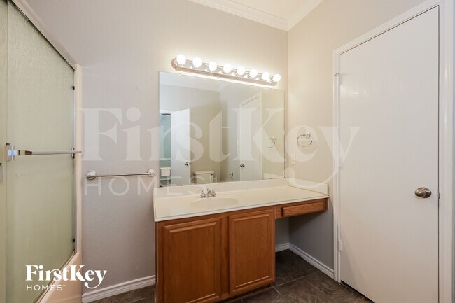 Building Photo - 6400 Rainwater Way