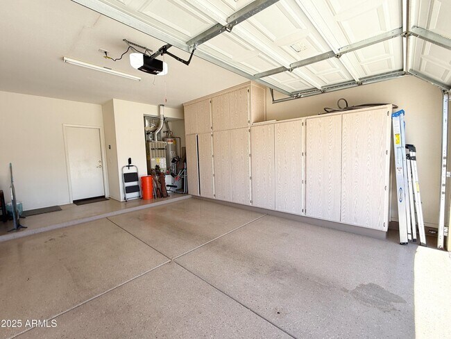Building Photo - 17934 W Deneen Way
