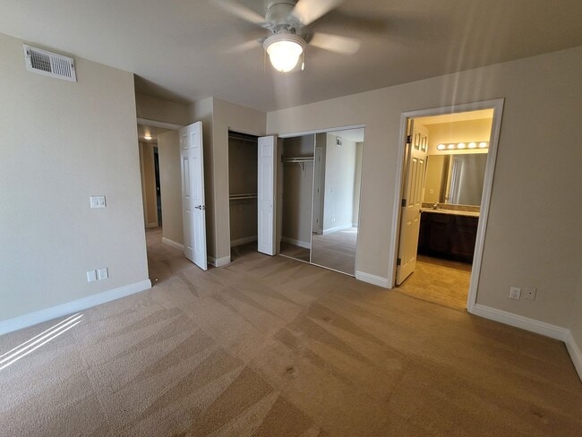 Building Photo - 2801 N Rainbow Blvd
