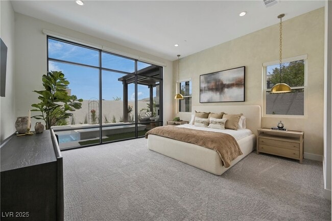 Building Photo - 10718 Desert Hts Ave