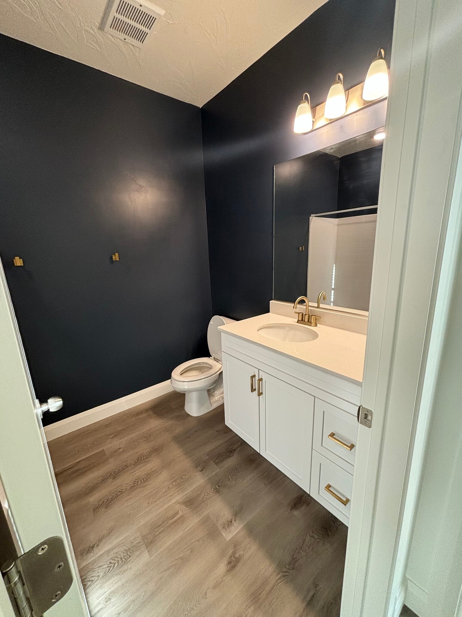 Building Photo - 5801 S Garnet Dr