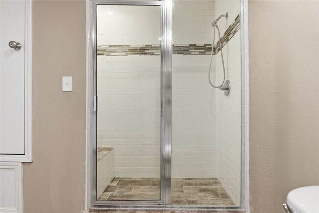 Building Photo - 3424 Balboa Cir