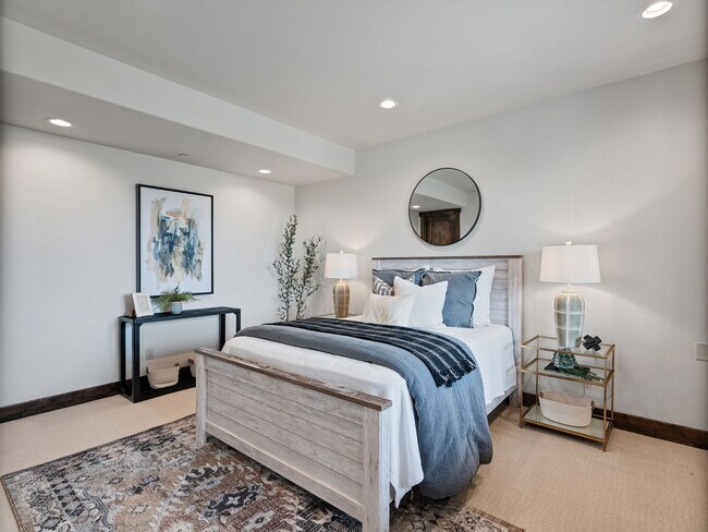 Building Photo - 1075 N Oquirrh Mountain Dr