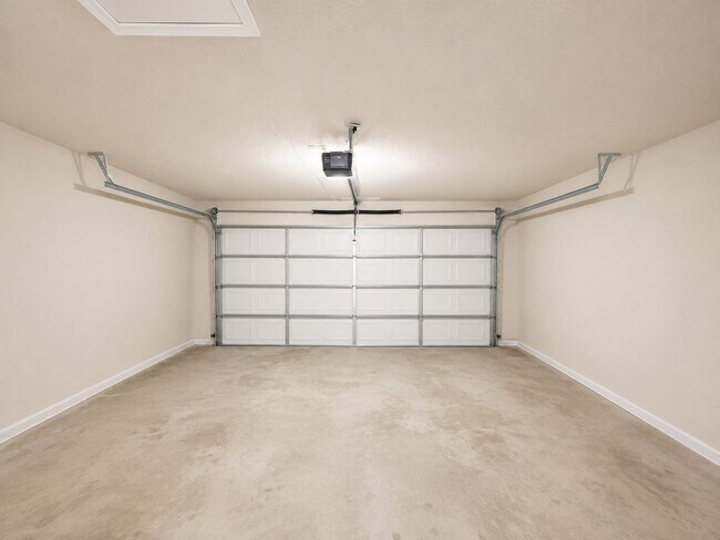Building Photo - 7716-7718 Sable Lane