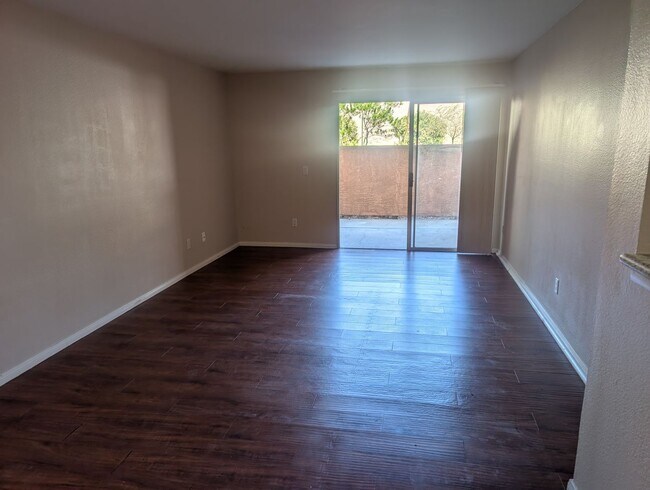 Building Photo - Upgraded UTC Condo in Quiet, Serene Setting