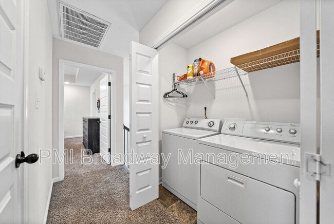 Building Photo - 474 Indian Overlook