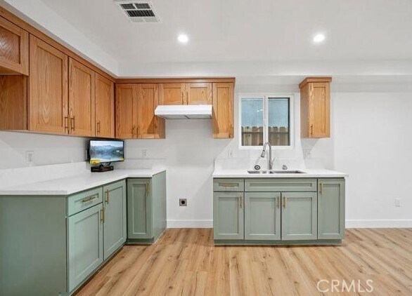 Building Photo - 10422 Graham Ave