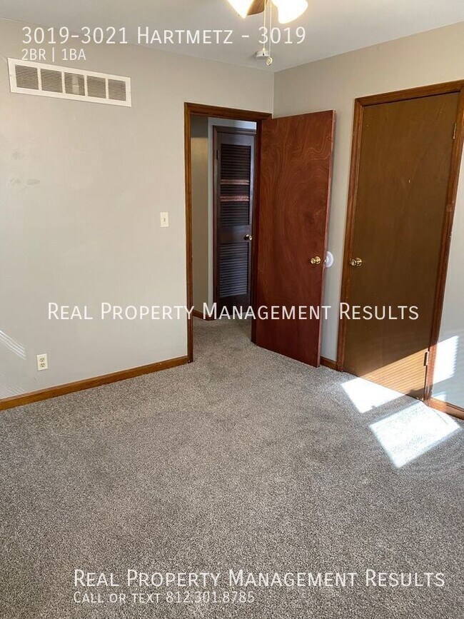 Building Photo - 3019-3021 Hartmetz-3019