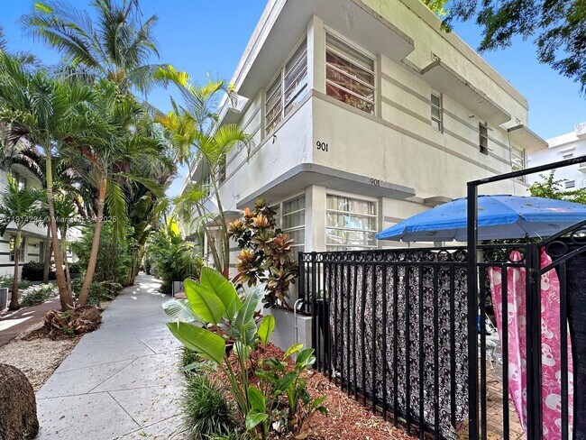 Building Photo - 901 Euclid Ave