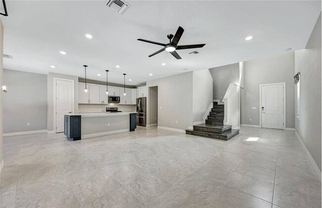 Building Photo - 7265 Wilton Dr N