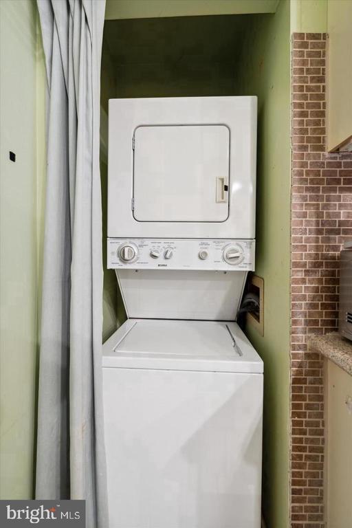 Building Photo - 1914 Fairmount Ave