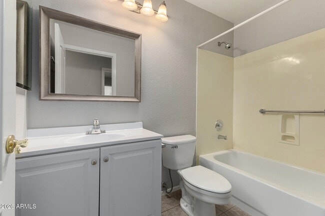 Building Photo - 11517 W Gecko Ct