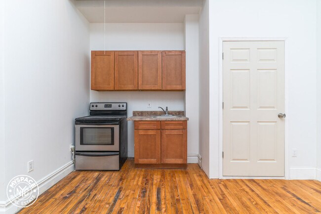Building Photo - 1087 Flushing Ave